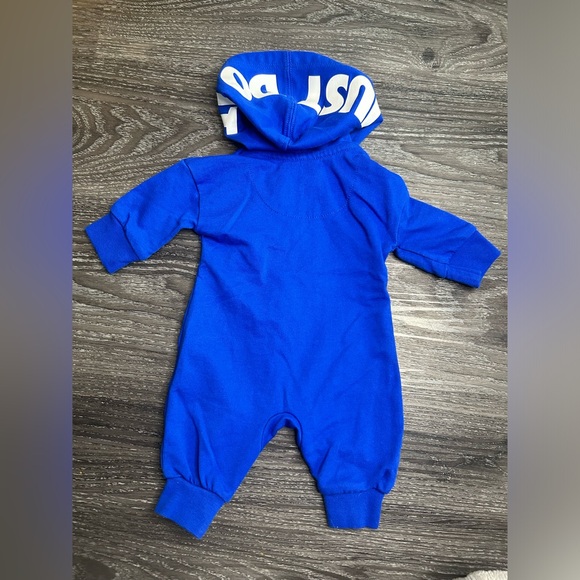 Nike Baby Onesie - NB (Newborn) - Picture 5 of 5